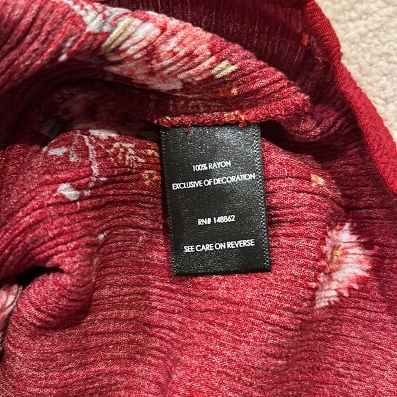 Torrid Cold Shoulder floral top size 0 - Picture 6 of 6